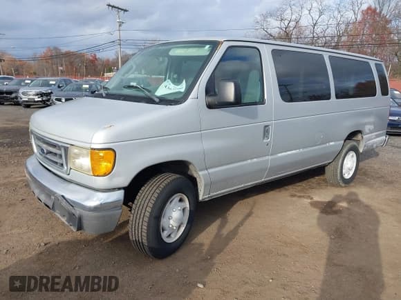 ✅ 2005 Ford Econoline Passenger XL • VIN: 1FBSS31L55HB36862 • Лот: 43631986. Опубликован ранее на IAAI с пробегом 93 066 миль. Бесплатный доступ к архиву аукционных продаж из США и подробный отчёт об истории автомобиля на DreamBid. Изображение 2.