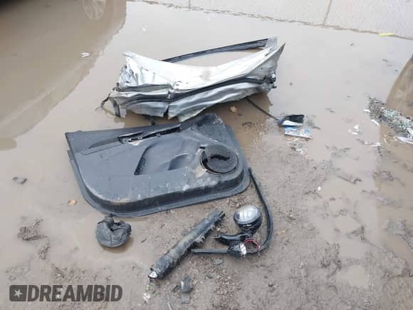 2014 Chevrolet Cruze 2LT with VIN 1G1PE5SB0E7135532, listed as a IAAI auction lot 43507178 with 100,363 mi miles and . Bid and sale history available at DreamBid. Image 12.