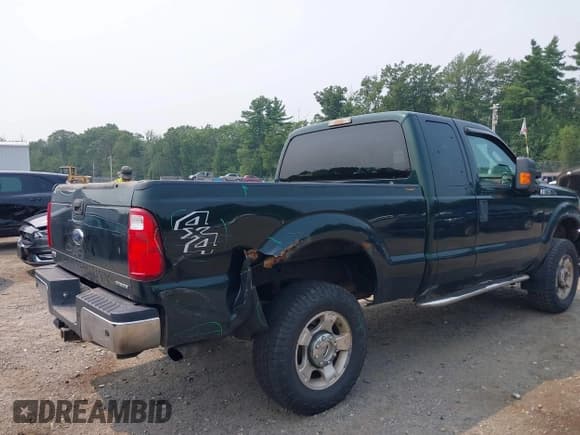 ✅ 2016 Ford F-250 XLT • VIN: 1FT7X2B61GEA07477 • Lot: 42897901. Wystawiony na IAAI z przebiegiem 131 176 mil. Bezpłatny archiwum sprzedaży aukcyjnych z USA i szczegółowy raport historii pojazdu na DreamBid. Zdjęcie 6.