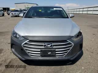 2018 Hyundai Elantra SE z VIN 5NPD74LF1JH311137, wystawiony jako Copart lot #70593505 z przebiegiem 173 235 mil mil oraz Czysty tytuł • Clean title. Historia ofert i sprzedaży dostępna na DreamBid. Obrazek 5.