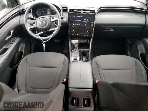 ✅ 2024 Hyundai Tucson SEL • VIN: 5NMJBCDE2RH337062 • Lot: 72387114. Wystawiony na Copart z przebiegiem 10 804 mil. Bezpłatny archiwum sprzedaży aukcyjnych z USA i szczegółowy raport historii pojazdu na DreamBid. Zdjęcie 8.