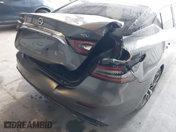 ✅ 2019 Nissan Maxima SL • VIN: 1N4AA6AV5KC369975 • Lot: 42007488. Listed on IAAI with 87,664 mi. Free auction sales archive from the USA and detailed vehicle history report at DreamBid. Image 6.