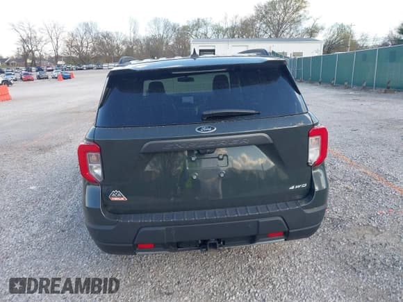 ✅ 2021 Ford Explorer Timberline • VIN: 1FMSK8JH3MGC10350 • Lot: 41882541. Wystawiony na IAAI z przebiegiem 52 127 mil. Bezpłatny archiwum sprzedaży aukcyjnych z USA i szczegółowy raport historii pojazdu na DreamBid. Zdjęcie 16.