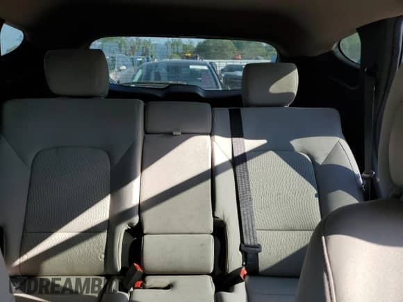 ✅ 2018 Hyundai Santa Fe 2.4L • VIN: 5NMZU3LB2JH068554 • Lot: 43592033. Wystawiony na Copart z przebiegiem 40 876 mil mil. Skorzystaj z bezpłatnego archiwum sprzedaży aukcyjnych z USA i zobacz szczegółowy raport historii pojazdu na DreamBid. Zdjęcie 10.