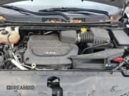 ✅ 2017 Chrysler Pacifica Touring L • VIN: 2C4RC1BG7HR759101 • Lot: 82096265. Wystawiony na Copart z przebiegiem Nie podano. Bezpłatny archiwum sprzedaży aukcyjnych z USA i szczegółowy raport historii pojazdu na DreamBid. Zdjęcie 12.