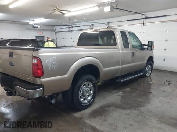 ✅ 2014 Ford F-250 XL • VIN: 1FT7X2B67EEB23022 • Lot: 41565243. Listed on IAAI with 65,509 mi. Free auction sales archive from the USA and detailed vehicle history report at DreamBid. Image 4.