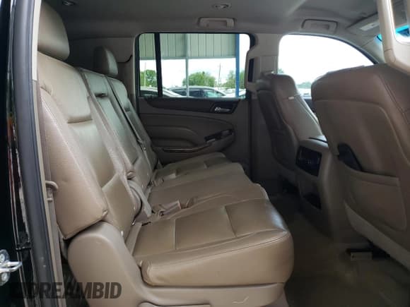 ✅ 2015 GMC Yukon XL SLE • VIN: 1GKS1GKC7FR689890 • Lot: 55467635. Wystawiony na Copart z przebiegiem 226 592 mil. Bezpłatny archiwum sprzedaży aukcyjnych z USA i szczegółowy raport historii pojazdu na DreamBid. Zdjęcie 11.