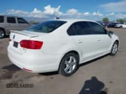 ✅ 2013 Volkswagen Jetta TDI w/Premium/Nav • VIN: 3VWLL7AJ3DM430450 • Лот: 43251327. Опубликован ранее на IAAI с пробегом 124 980 миль. Бесплатный доступ к архиву аукционных продаж из США и подробный отчёт об истории автомобиля на DreamBid. Изображение 4.