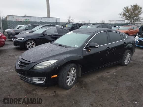 ✅ 2011 Mazda 6 i Touring • VIN: 1YVHZ8CH9B5M13365 • Lot: 43825951. Listed on IAAI with 158,519 mi. Free auction sales archive from the USA and detailed vehicle history report at DreamBid. Image 2.