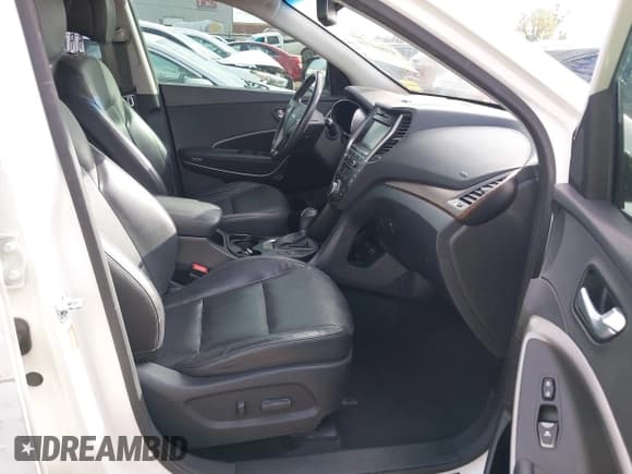 ✅ 2017 Hyundai Santa Fe SE • VIN: KM8SN4HF2HU188577 • Лот: 41864724. Опубликован ранее на IAAI с пробегом 141 992 миль. Бесплатный доступ к архиву аукционных продаж из США и подробный отчёт об истории автомобиля на DreamBid. Изображение 5.