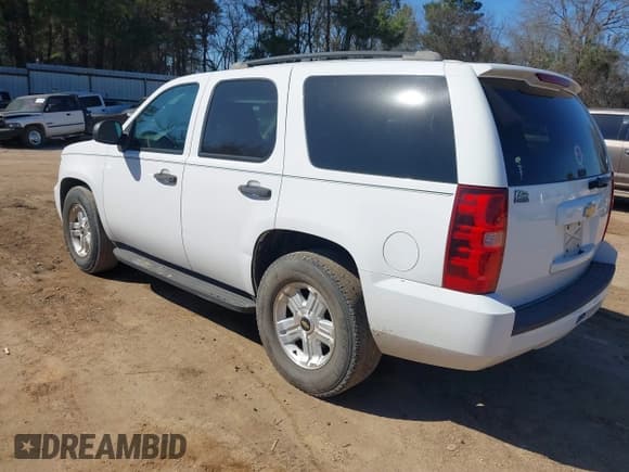 ✅ 2012 Chevrolet Tahoe Commercial • VIN: 1GNLC2E09CR185598 • Lot: 41699321. Wystawiony na IAAI z przebiegiem 202 198 mil. Bezpłatny archiwum sprzedaży aukcyjnych z USA i szczegółowy raport historii pojazdu na DreamBid. Zdjęcie 3.
