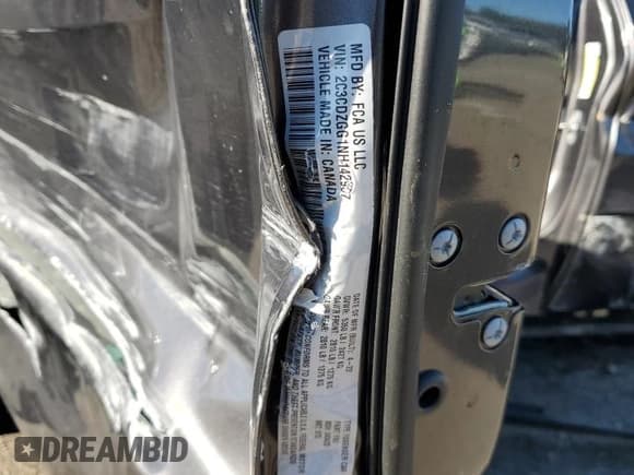 ✅ 2022 Dodge Challenger SXT • VIN: 2C3CDZGG1NH142907 • Lot: 81664914. Wystawiony na Copart z przebiegiem 24 230 mil. Bezpłatny archiwum sprzedaży aukcyjnych z USA i szczegółowy raport historii pojazdu na DreamBid. Zdjęcie 14.