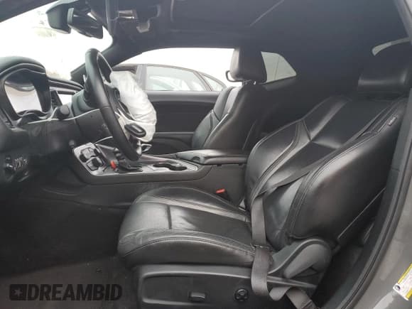 ✅ 2018 Dodge Challenger GT • VIN: 2C3CDZGGXJH246838 • Lot: 82918423. Wystawiony na Copart z przebiegiem 54 205 mil. Bezpłatny archiwum sprzedaży aukcyjnych z USA i szczegółowy raport historii pojazdu na DreamBid. Zdjęcie 7.