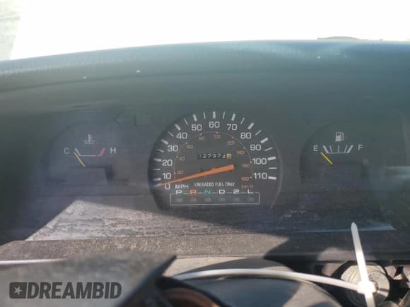 ✅ 1991 Toyota Pickup DX • VIN: JT4RN81P1M5118893 • Lot: 61787025. Wystawiony na Copart z przebiegiem 227 374 mil. Bezpłatny archiwum sprzedaży aukcyjnych z USA i szczegółowy raport historii pojazdu na DreamBid. Zdjęcie 9.