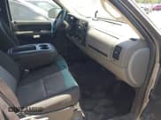 ✅ 2009 GMC Sierra 1500 SL • VIN: 2GTEC19C091128840 • Лот: 42819854. Опубликован ранее на IAAI с пробегом 290 467 миль. Бесплатный доступ к архиву аукционных продаж из США и подробный отчёт об истории автомобиля на DreamBid. Изображение 5.