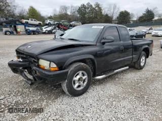 ✅ 2002 Dodge Dakota • VIN: 1B7GL12X42S530775 • Lot: 81106564. Wystawiony na Copart z przebiegiem 197 366 mil. Bezpłatny archiwum sprzedaży aukcyjnych z USA i szczegółowy raport historii pojazdu na DreamBid. Zdjęcie 1.