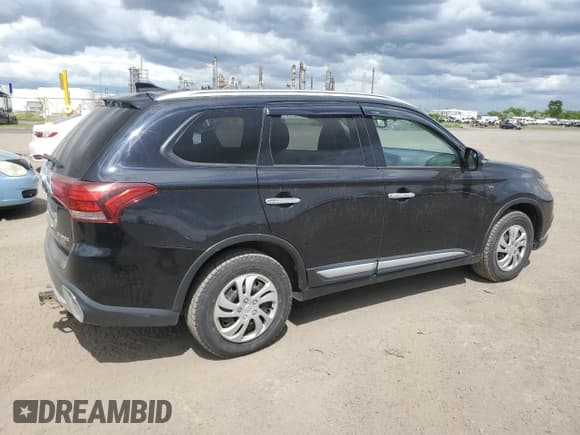 ✅ 2017 Mitsubishi Outlander SE • VIN: JA4JZ3AXXHZ602378 • Lot: 59731485. Wystawiony na Copart z przebiegiem 144 069 mil. Bezpłatny archiwum sprzedaży aukcyjnych z USA i szczegółowy raport historii pojazdu na DreamBid. Zdjęcie 3.