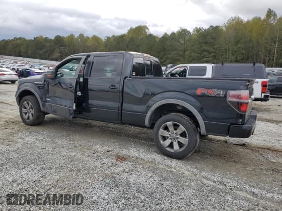 ✅ 2012 Ford F-150 FX4 • VIN: 1FTFW1ET4CFB67903 • Lot: 90687925. Wystawiony na Copart z przebiegiem 161 366 mil. Bezpłatny archiwum sprzedaży aukcyjnych z USA i szczegółowy raport historii pojazdu na DreamBid. Zdjęcie 2.