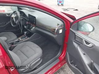 ✅ 2020 Hyundai Ioniq Blue • VIN: KMHC65LC8LU228688 • Lot: 41368879. Wystawiony na IAAI z przebiegiem 116 100 mil. Bezpłatny archiwum sprzedaży aukcyjnych z USA i szczegółowy raport historii pojazdu na DreamBid. Zdjęcie 5.