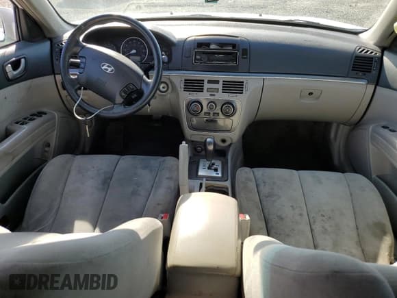 ✅ 2008 Hyundai Sonata GLS • VIN: 5NPET46F38H306107 • Лот: 51670824. Опубликован ранее на Copart с пробегом 274 168 миль. Бесплатный доступ к архиву аукционных продаж из США и подробный отчёт об истории автомобиля на DreamBid. Изображение 8.