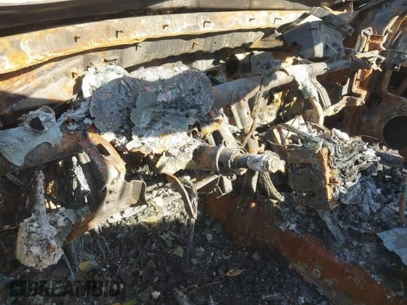 ✅ 2013 Hyundai Genesis Coupe R-Spec • VIN: KMHHU6KJ7DU099412 • Lot: 41825639. Wystawiony na IAAI z przebiegiem Nie podano. Bezpłatny archiwum sprzedaży aukcyjnych z USA i szczegółowy raport historii pojazdu na DreamBid. Zdjęcie 7.