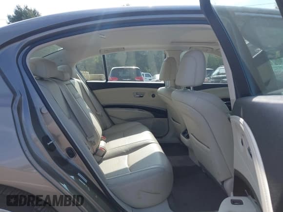 ✅ 2014 Acura RLX Technology • VIN: JH4KC1F53EC002869 • Lot: 42633612. Listed on IAAI with 147,271 mi. Free auction sales archive from the USA and detailed vehicle history report at DreamBid. Image 8.