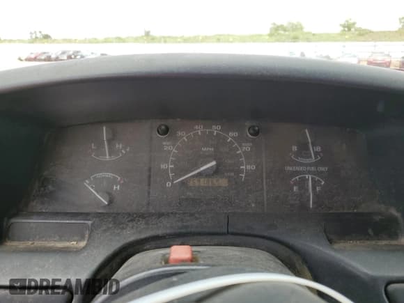 ✅ 1992 Ford F-150 S • VIN: 1FTEX15Y2NKA85618 • Lot: 59174635. Wystawiony na Copart z przebiegiem 269 186 mil. Bezpłatny archiwum sprzedaży aukcyjnych z USA i szczegółowy raport historii pojazdu na DreamBid. Zdjęcie 9.