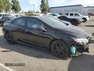 ✅ 2018 Chevrolet Volt Premier • VIN: 1G1RD6S58JU105301 • Lot: 82670034. Wystawiony na Copart z przebiegiem 68 532 mil. Bezpłatny archiwum sprzedaży aukcyjnych z USA i szczegółowy raport historii pojazdu na DreamBid. Zdjęcie 4.