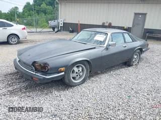 ✅ 1984 Jaguar XJ • VIN: SAJNV5846EC112496 • Лот: 42219438. Опубликован ранее на IAAI с пробегом 57 400 миль. Бесплатный доступ к архиву аукционных продаж из США и подробный отчёт об истории автомобиля на DreamBid. Изображение 2.