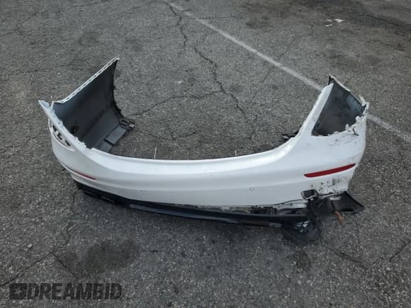 ✅ 2019 Mercedes-Benz E 53 AMG • VIN: WDDZF6BB0KA585625 • Lot: 87421615. Listed on Copart with 53,347 mi. Free auction sales archive from the USA and detailed vehicle history report at DreamBid. Image 12.