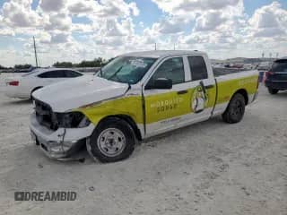 2021 Ram 1500 Tradesman z VIN 1C6RR6FG9MS527007, wystawiony jako Copart lot #85549755 z przebiegiem 51 087 mil mil oraz Szkoda całkowita • Salvage title. Historia ofert i sprzedaży dostępna na DreamBid. Obrazek 1.