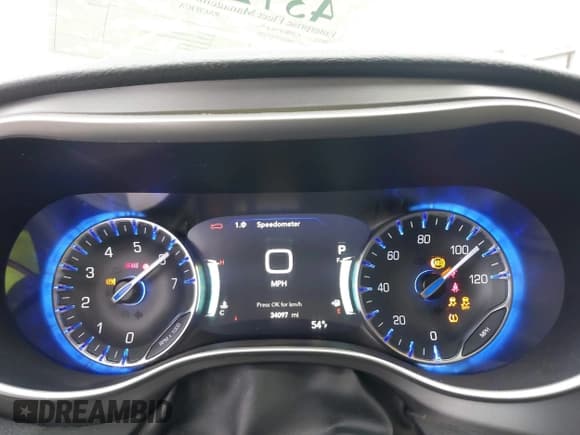 ✅ 2022 Chrysler Pacifica Touring L • VIN: 2C4RC1BG9NR155223 • Lot: 43722441. Wystawiony na IAAI z przebiegiem 34 097 mil. Bezpłatny archiwum sprzedaży aukcyjnych z USA i szczegółowy raport historii pojazdu na DreamBid. Zdjęcie 7.