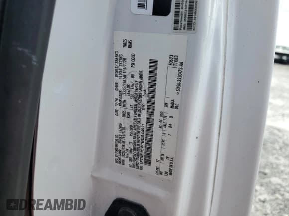 ✅ 2011 Ford Econoline Cargo Commercial • VIN: 1FTNE1EW1BDA44921 • Лот: 61310685. Опубликован ранее на Copart с пробегом 208 807 миль. Бесплатный доступ к архиву аукционных продаж из США и подробный отчёт об истории автомобиля на DreamBid. Изображение 12.