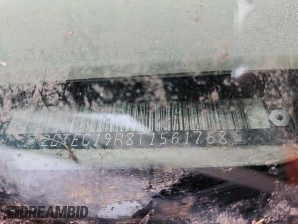 ✅ 1996 GMC Sierra 1500 • VIN: 2GTEC19R8T1561768 • Lot: 85784245. Wystawiony na Copart z przebiegiem 271 276 mil. Bezpłatny archiwum sprzedaży aukcyjnych z USA i szczegółowy raport historii pojazdu na DreamBid. Zdjęcie 12.