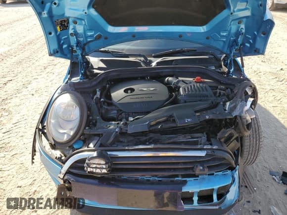 ✅ 2018 MINI Hardtop 4 Door Cooper • VIN: WMWXU1C51J2F79229 • Lot: 86406645. Listed on Copart with 36,986 mi. Free auction sales archive from the USA and detailed vehicle history report at DreamBid. Image 11.