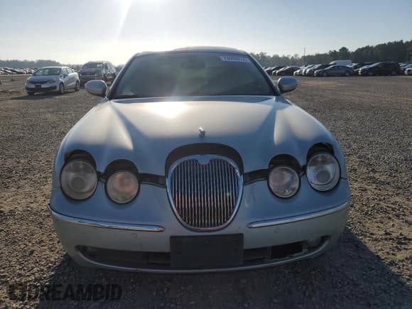 ✅ 2005 Jaguar S-Type • VIN: SAJWA01T65FN18295 • Lot: 73609874. Wystawiony na Copart z przebiegiem 99 826 mil. Bezpłatny archiwum sprzedaży aukcyjnych z USA i szczegółowy raport historii pojazdu na DreamBid. Zdjęcie 5.