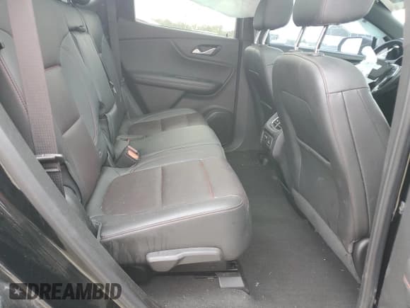 ✅ 2020 Chevrolet Blazer RS • VIN: 3GNKBERS5LS641914 • Lot: 84635405. Wystawiony na Copart z przebiegiem 104 787 mil. Bezpłatny archiwum sprzedaży aukcyjnych z USA i szczegółowy raport historii pojazdu na DreamBid. Zdjęcie 11.