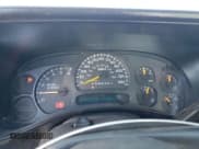 ✅ 2006 GMC Sierra 1500 Work Truck • VIN: 1GTEC14V36Z120890 • Лот: 88121635. Опубликован ранее на Copart с пробегом 194 591 миль. Бесплатный доступ к архиву аукционных продаж из США и подробный отчёт об истории автомобиля на DreamBid. Изображение 9.