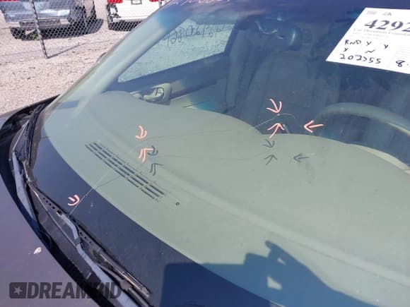 ✅ 2002 Chevrolet Impala • VIN: 2G1WF55K229386132 • Lot: 42920861. Wystawiony na IAAI z przebiegiem 207 355 mil. Bezpłatny archiwum sprzedaży aukcyjnych z USA i szczegółowy raport historii pojazdu na DreamBid. Zdjęcie 6.