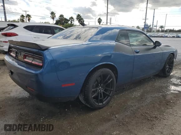 ✅ 2023 Dodge Challenger R/T Scat Pack • VIN: 2C3CDZFJ8PH694176 • Lot: 87425415. Wystawiony na Copart z przebiegiem 6 386 mil. Bezpłatny archiwum sprzedaży aukcyjnych z USA i szczegółowy raport historii pojazdu na DreamBid. Zdjęcie 3.