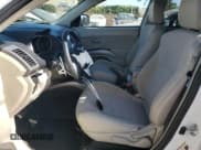 ✅ 2012 Mitsubishi Outlander SE • VIN: JA4AS3AW7CU013547 • Lot: 67078305. Wystawiony na Copart z przebiegiem 176 621 mil. Bezpłatny archiwum sprzedaży aukcyjnych z USA i szczegółowy raport historii pojazdu na DreamBid. Zdjęcie 7.