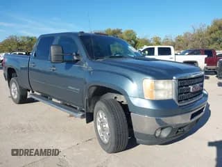 ✅ 2011 GMC Sierra 2500HD SLE • VIN: 1GT120CG7BF255753 • Lot: 40892730. Wystawiony na IAAI z przebiegiem 170 193 mil. Bezpłatny archiwum sprzedaży aukcyjnych z USA i szczegółowy raport historii pojazdu na DreamBid. Zdjęcie 1.