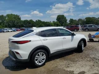 ✅ 2025 Buick Envista Preferred • VIN: KL47LAEP5SB210676 • Lot: 63662445. Wystawiony na Copart z przebiegiem 1 430 mil. Bezpłatny archiwum sprzedaży aukcyjnych z USA i szczegółowy raport historii pojazdu na DreamBid. Zdjęcie 3.