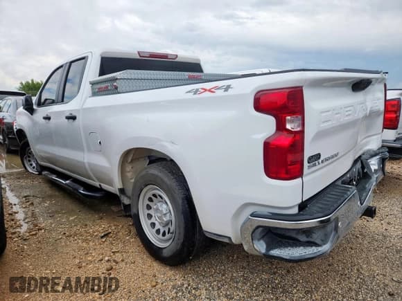 ✅ 2025 Chevrolet Silverado 1500 • VIN: 1GCRKAEK0SZ198062 • Лот: 70900665. Опубликован ранее на Copart с пробегом 7 584 миль. Бесплатный доступ к архиву аукционных продаж из США и подробный отчёт об истории автомобиля на DreamBid. Изображение 2.