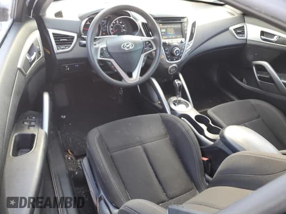 ✅ 2014 Hyundai Veloster • VIN: KMHTC6ADXEU215017 • Lot: 46307205. Wystawiony na Copart z przebiegiem 143 912 mil. Bezpłatny archiwum sprzedaży aukcyjnych z USA i szczegółowy raport historii pojazdu na DreamBid. Zdjęcie 8.