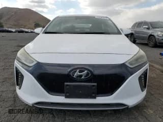 ✅ 2017 Hyundai Ioniq Limited • VIN: KMHC05LH5HU018666 • Lot: 89207815. Wystawiony na Copart z przebiegiem 67 092 mil. Bezpłatny archiwum sprzedaży aukcyjnych z USA i szczegółowy raport historii pojazdu na DreamBid. Zdjęcie 5.