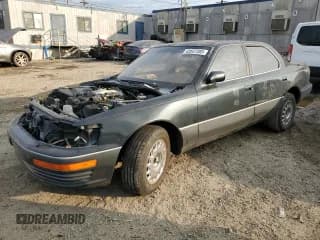 ✅ 1990 Lexus LS • VIN: JT8UF11E5L0027259 • Лот: 43547385. Опубликован ранее на Copart с пробегом Не указан. Бесплатный доступ к архиву аукционных продаж из США и подробный отчёт об истории автомобиля на DreamBid. Изображение 1.