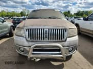✅ 2006 Lincoln Mark LT • VIN: 5LTPW18546FJ17263 • Лот: 70410355. Опубликован ранее на Copart с пробегом Не указан. Бесплатный доступ к архиву аукционных продаж из США и подробный отчёт об истории автомобиля на DreamBid. Изображение 5.