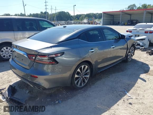 ✅ 2020 Nissan Maxima Platinum • VIN: 1N4AA6FV6LC384995 • Лот: 43437464. Опубликован ранее на IAAI с пробегом 48 571 миль. Бесплатный доступ к архиву аукционных продаж из США и подробный отчёт об истории автомобиля на DreamBid. Изображение 4.