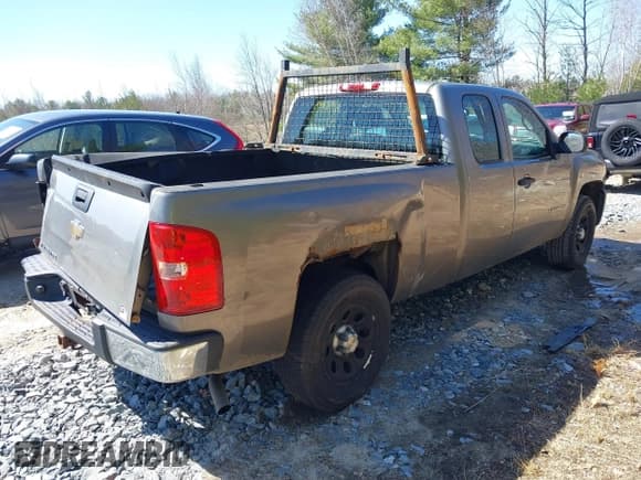 ✅ 2009 Chevrolet Silverado 1500 LS • VIN: 1GCEK19C29Z183459 • Lot: 41912857. Listed on IAAI with 113,991 mi. Free auction sales archive from the USA and detailed vehicle history report at DreamBid. Image 4.